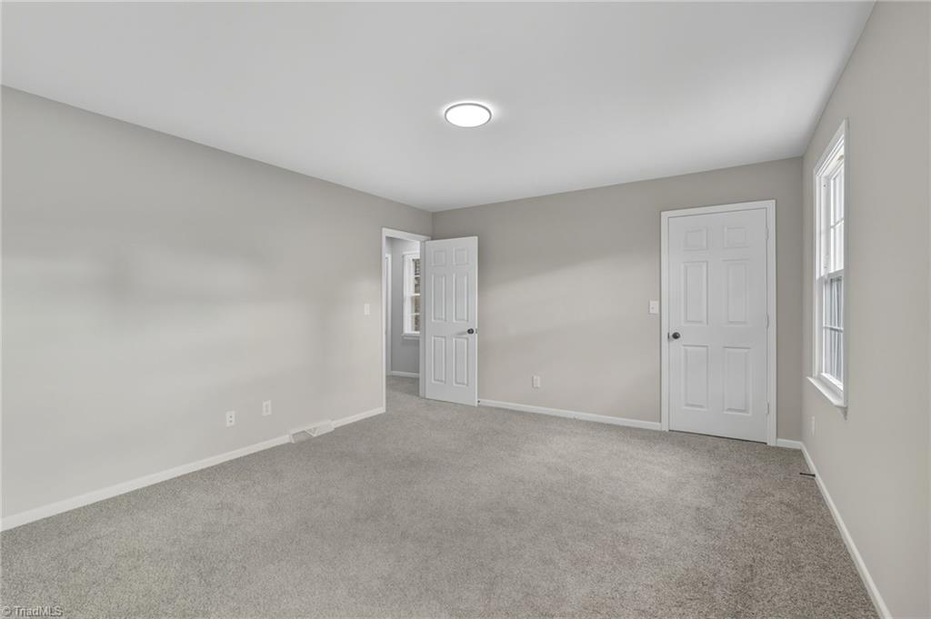 property viewer photo 29