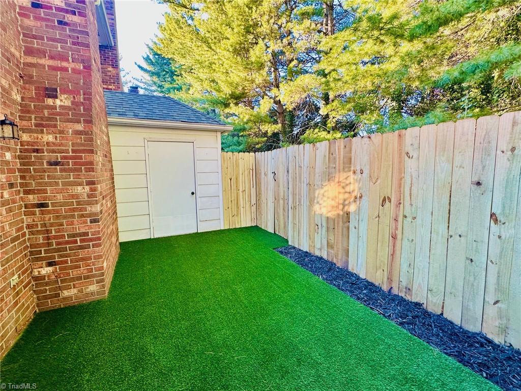 property viewer photo 35