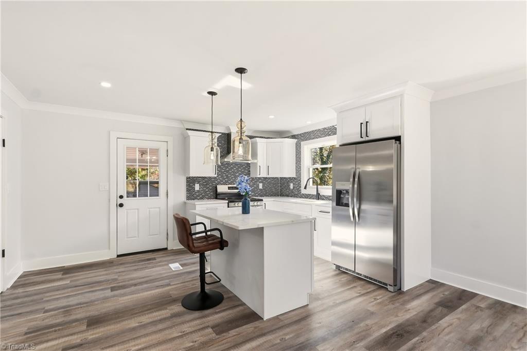 property viewer photo 12