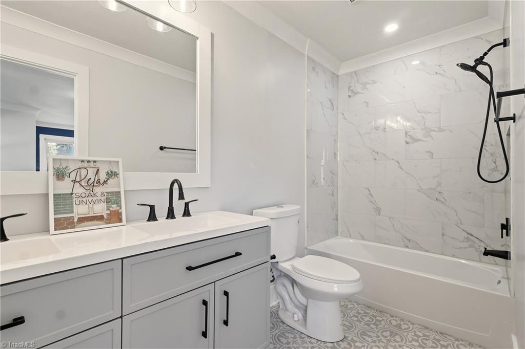 property viewer photo 19