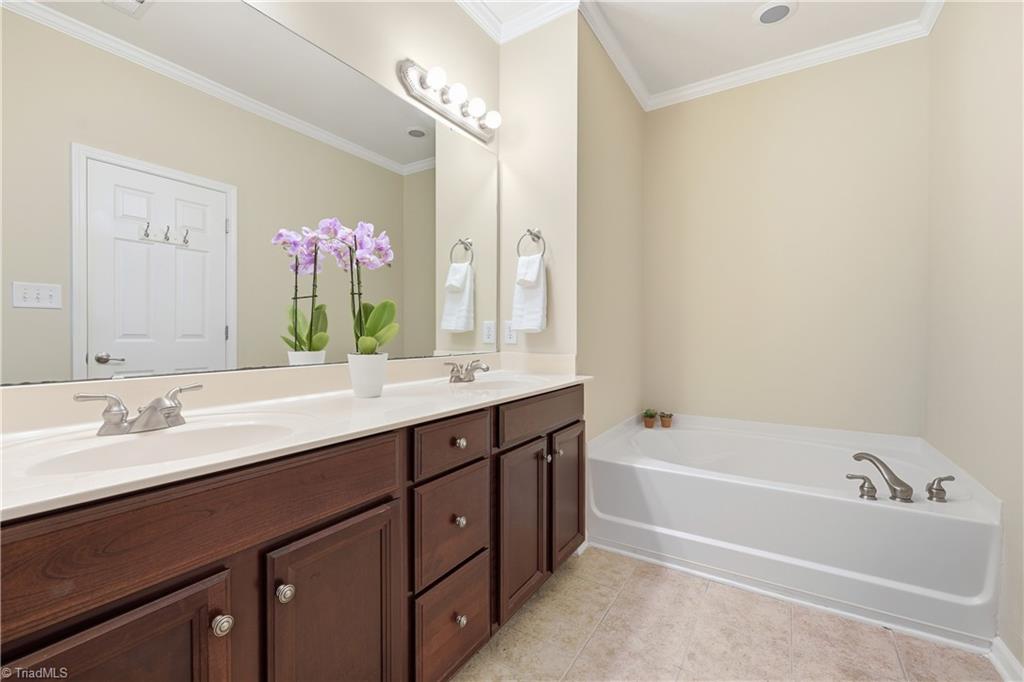 property viewer photo 29
