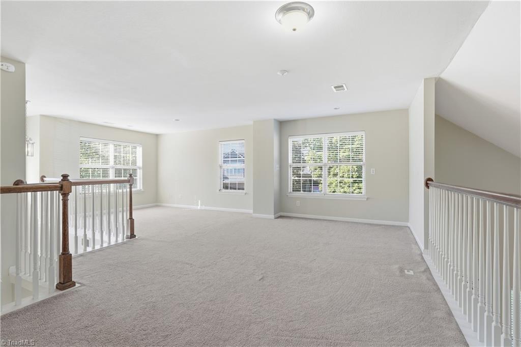 property viewer photo 33