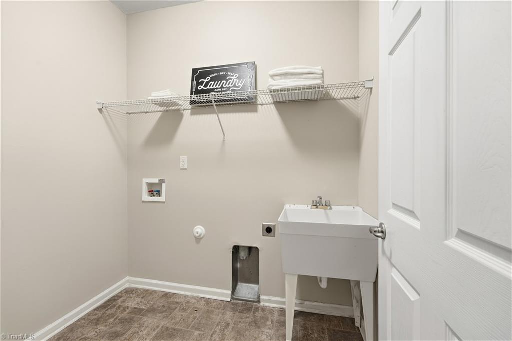 property viewer photo 38