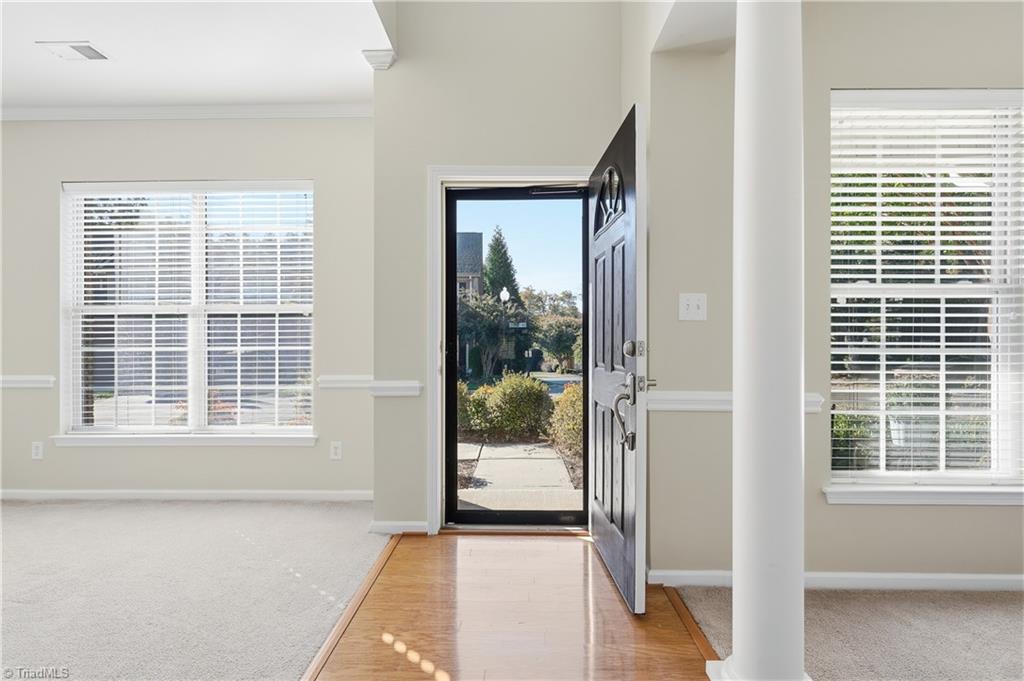 property viewer photo 4