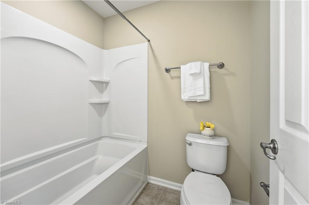 property viewer photo 40