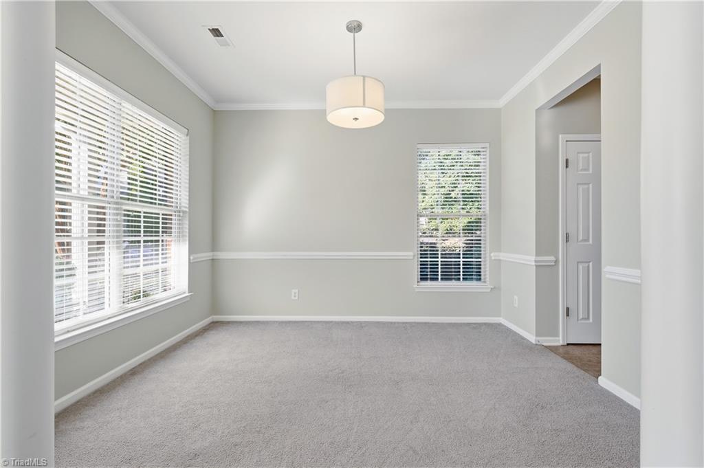 property viewer photo 6