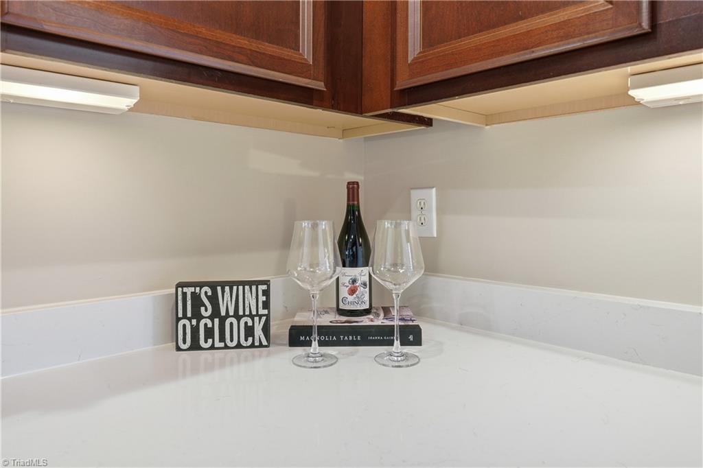 property viewer photo 9