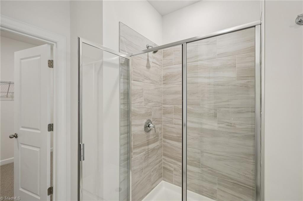 property viewer photo 12
