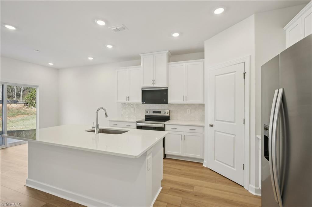 property viewer photo 4