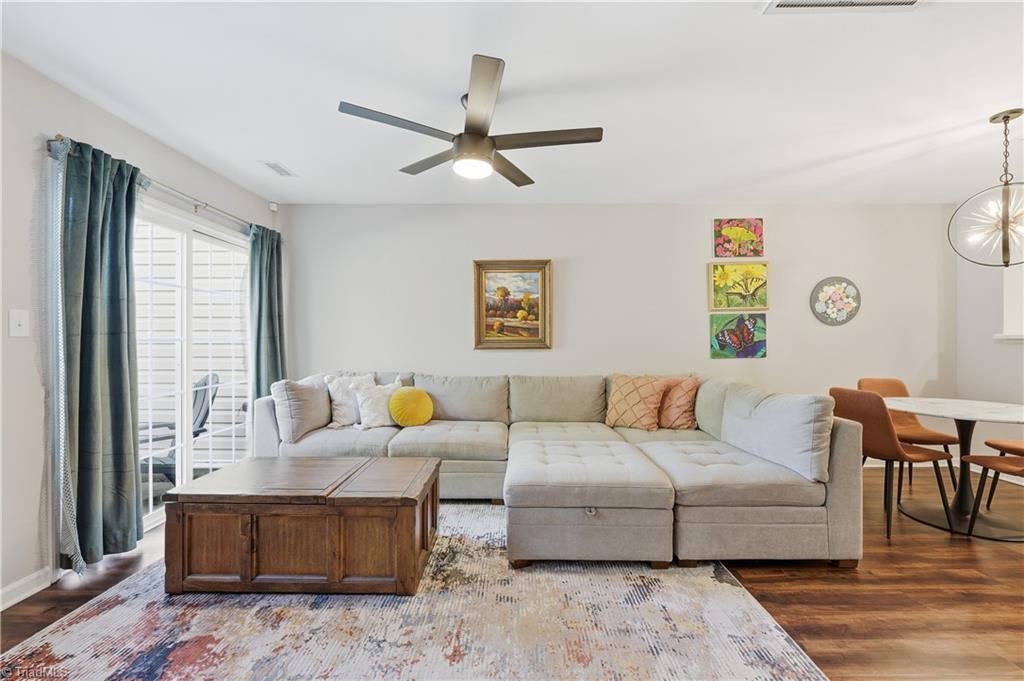 property viewer photo 18