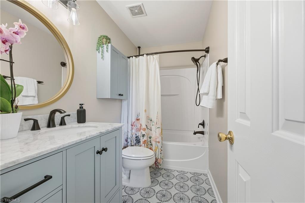 property viewer photo 24