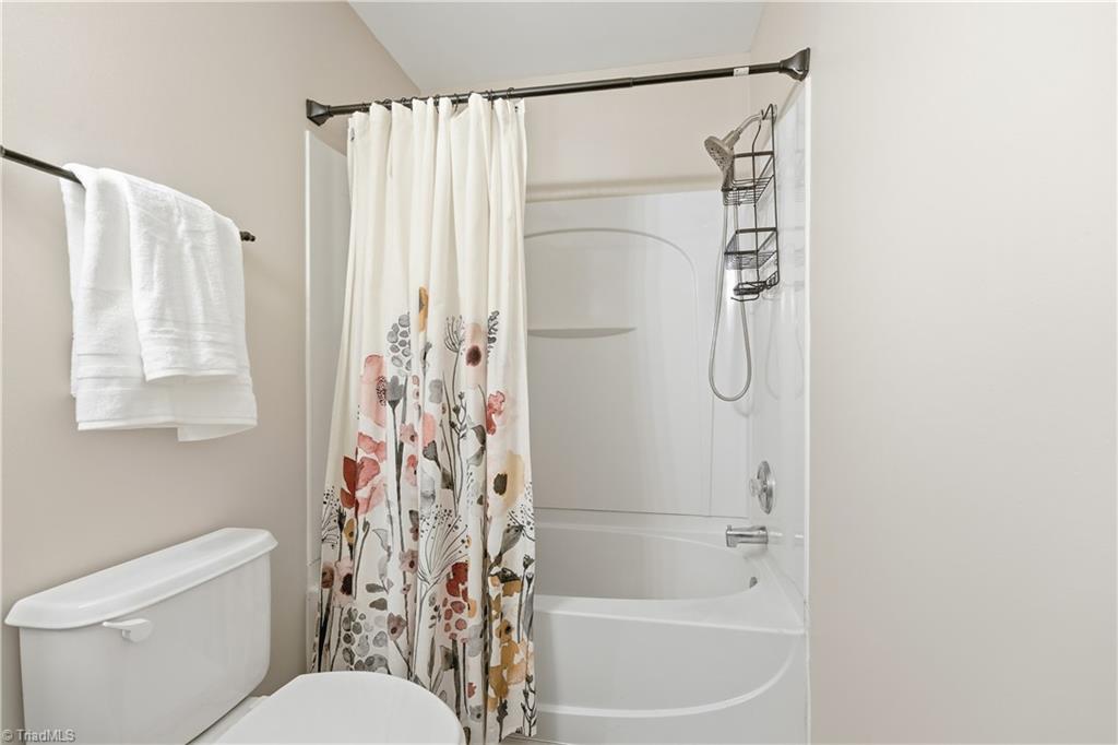 property viewer photo 25