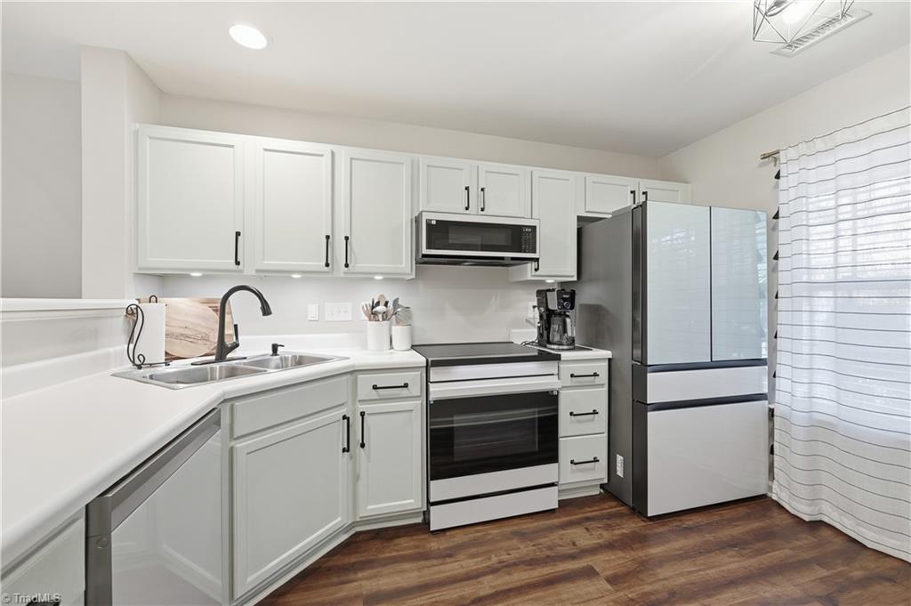 property viewer photo 6