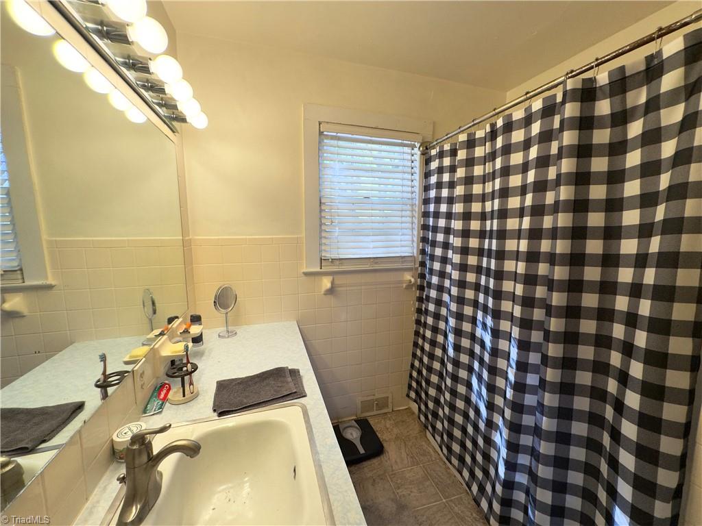 property viewer photo 16