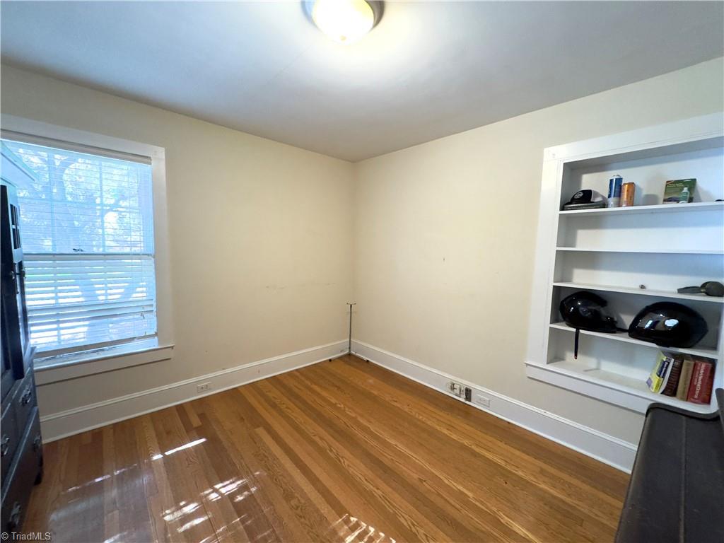 property viewer photo 18