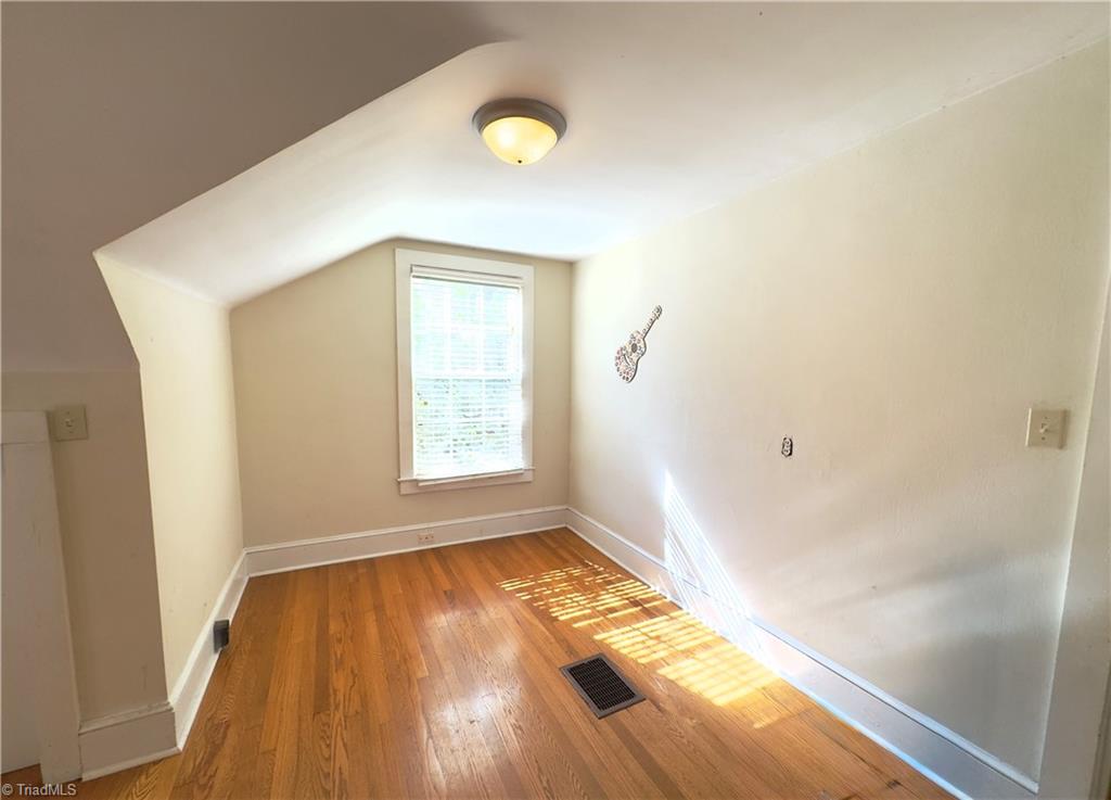 property viewer photo 21