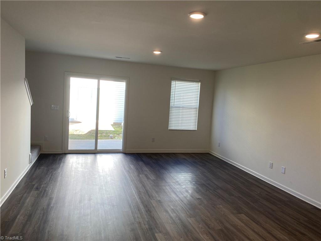 property viewer photo 1