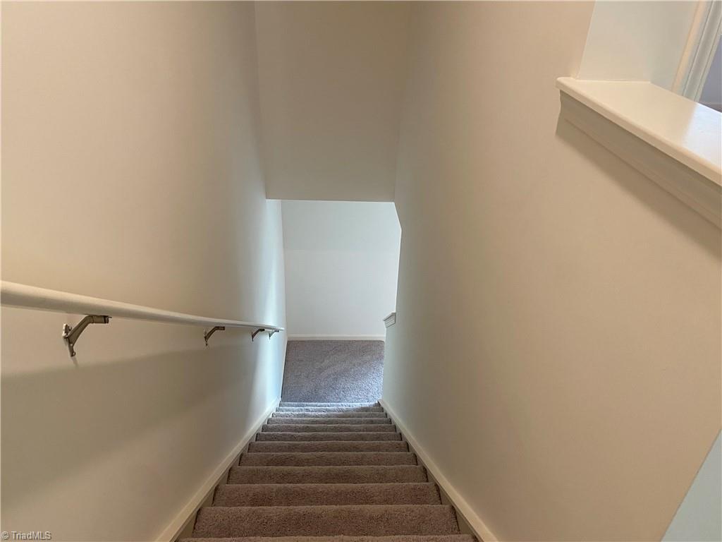 property viewer photo 16