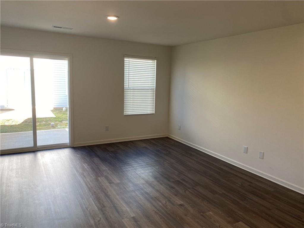 property viewer photo 4