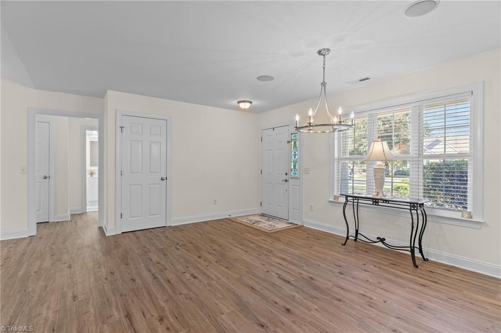 property viewer photo 27
