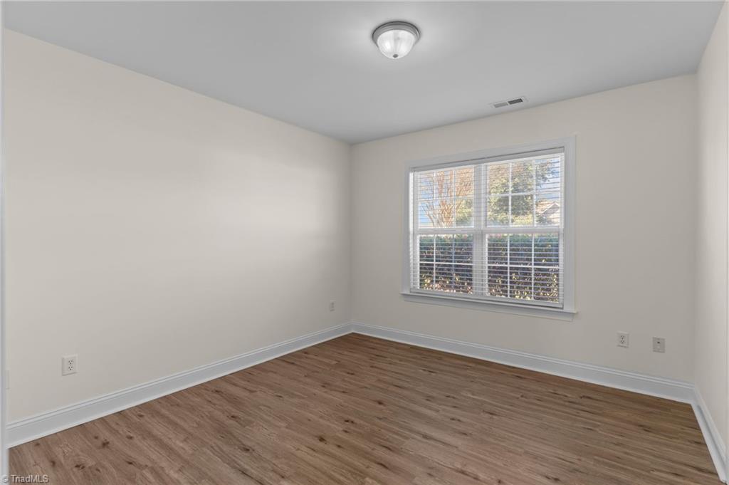 property viewer photo 28