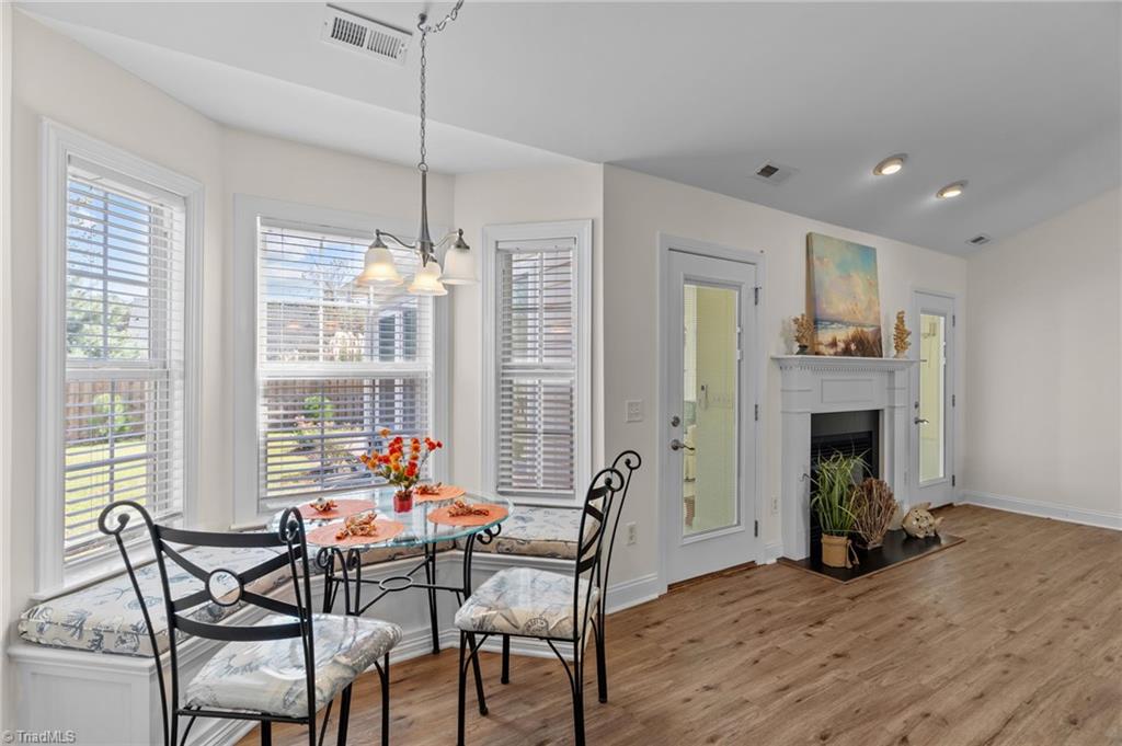 property viewer photo 40
