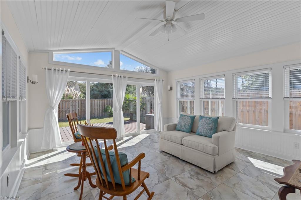 property viewer photo 42