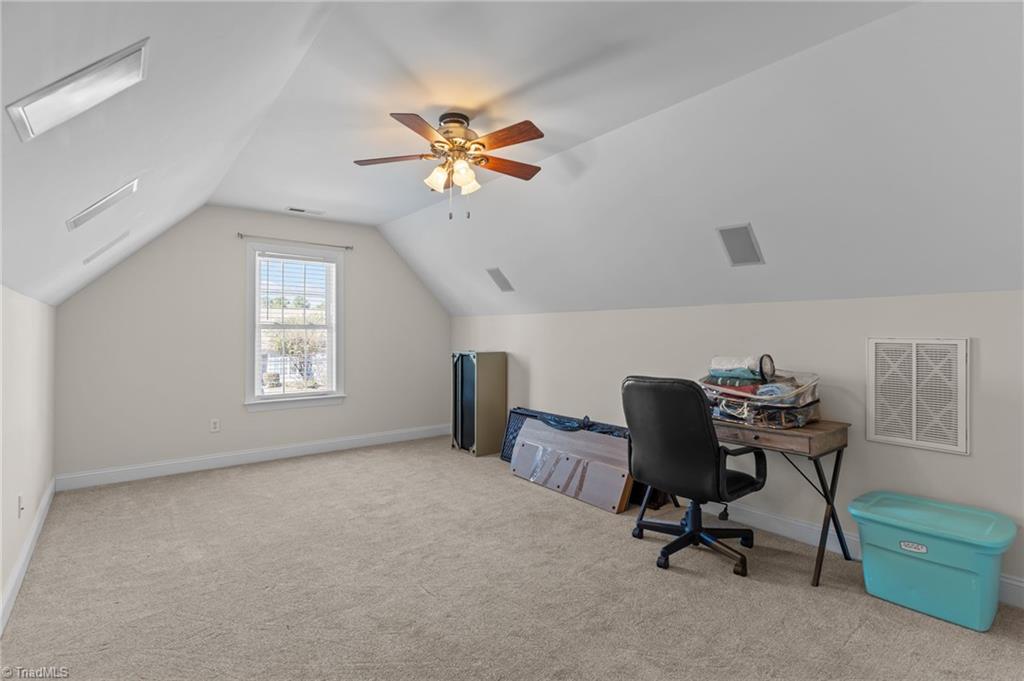 property viewer photo 49