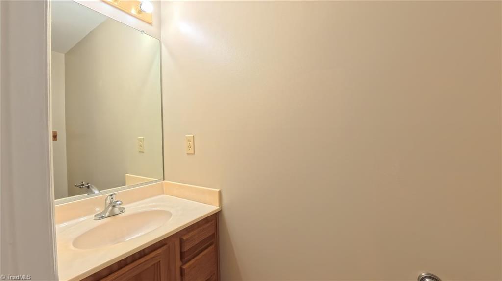 property viewer photo 16