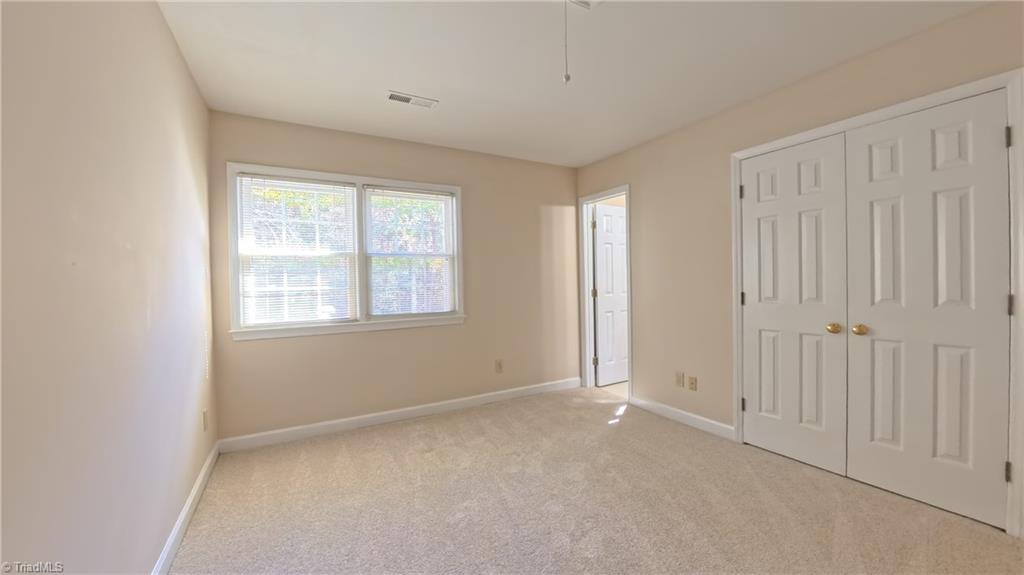 property viewer photo 17