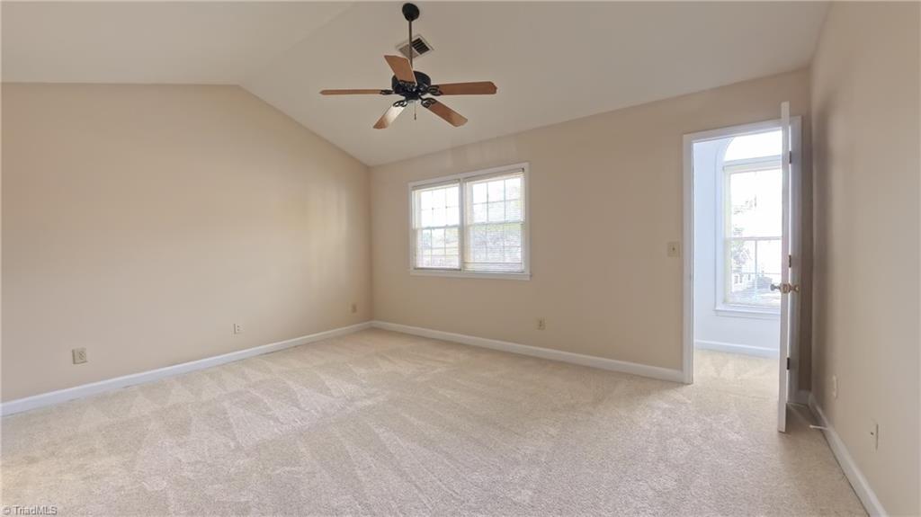 property viewer photo 19