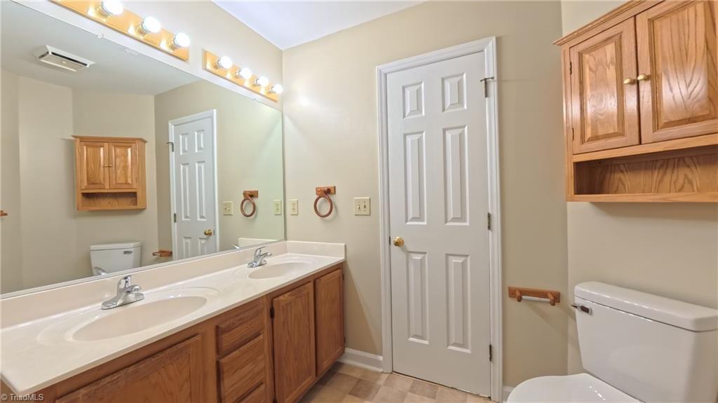 property viewer photo 23