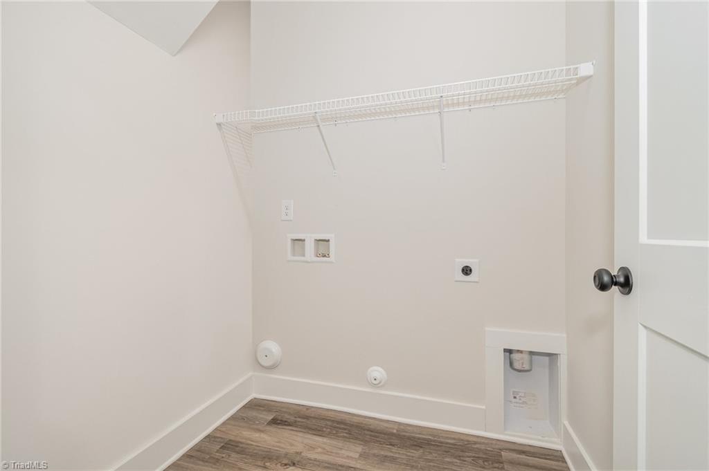 property viewer photo 12