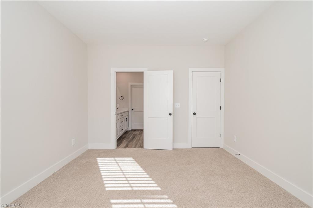 property viewer photo 15