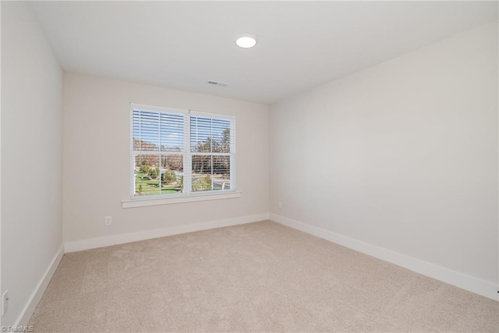 property viewer photo 18