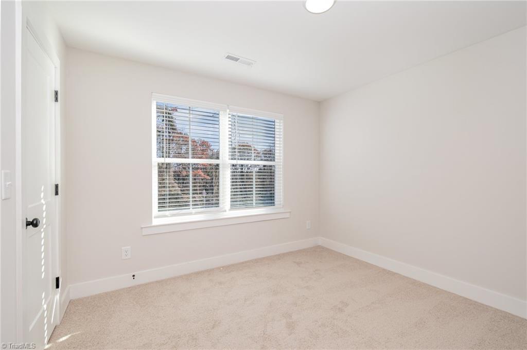 property viewer photo 19