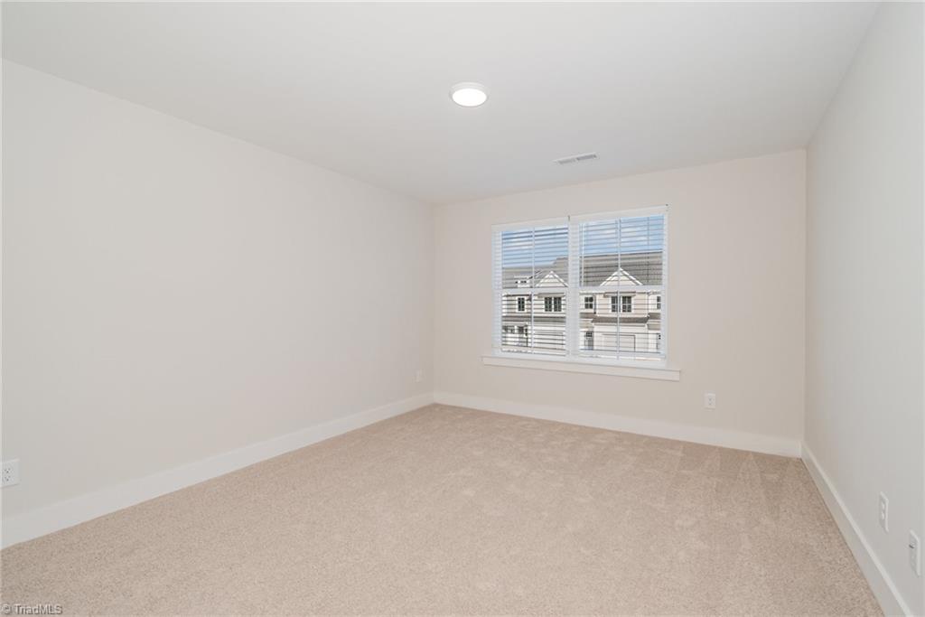 property viewer photo 20