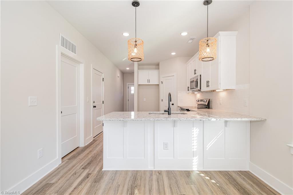 property viewer photo 3