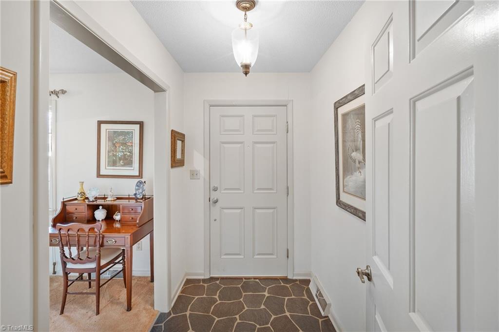 property viewer photo 1