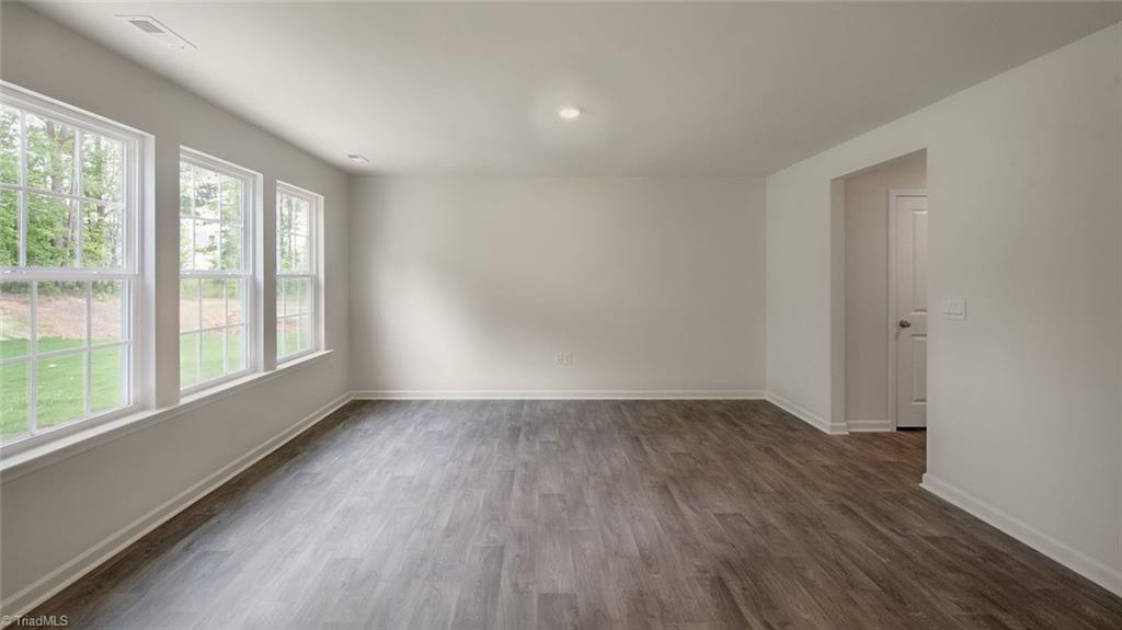 property viewer photo 13