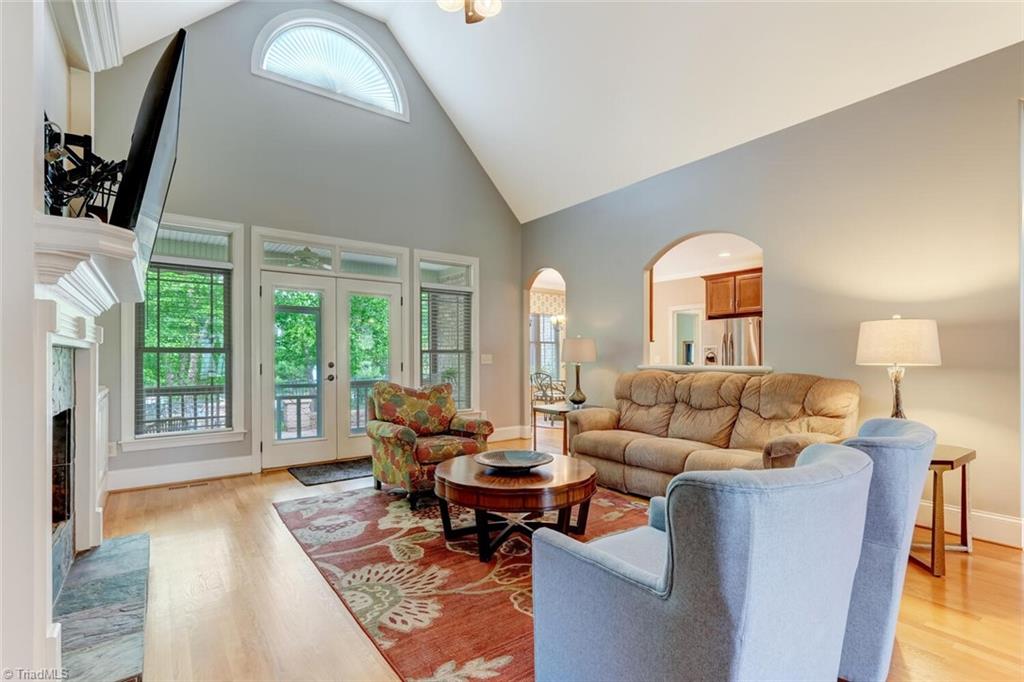 property viewer photo 16
