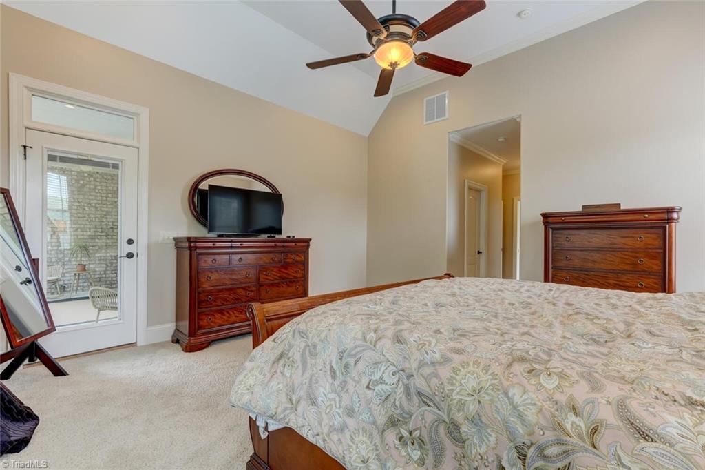 property viewer photo 25