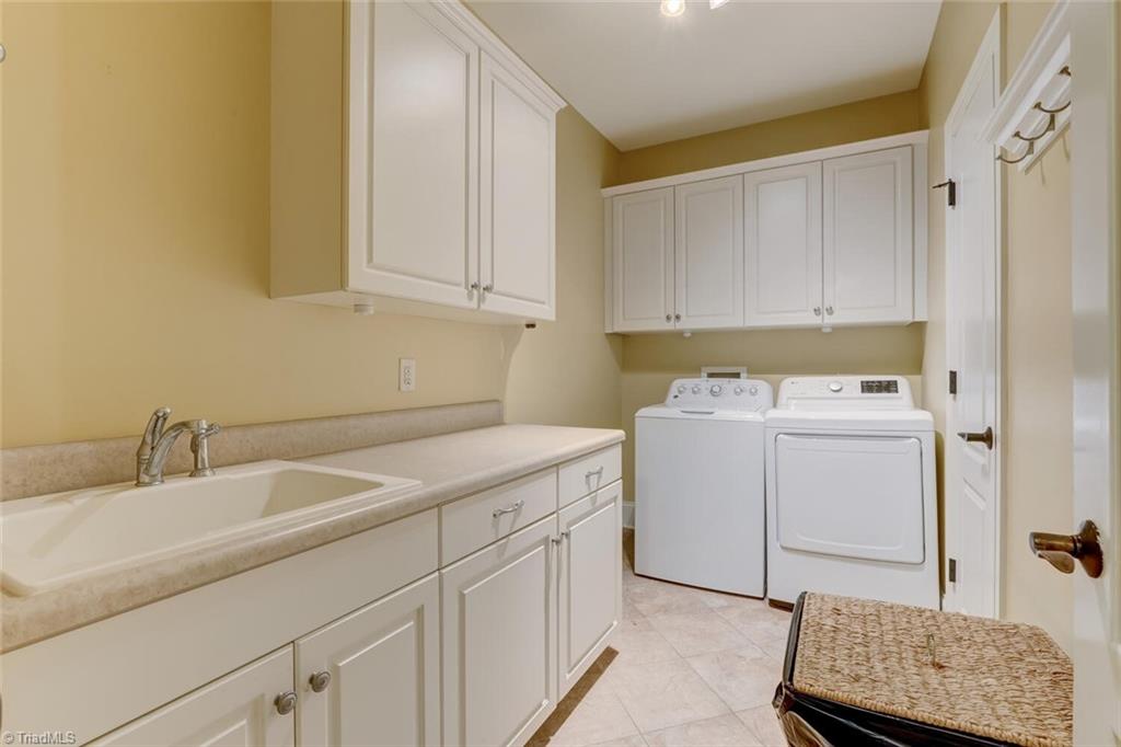 property viewer photo 32