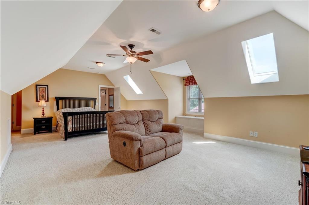 property viewer photo 38