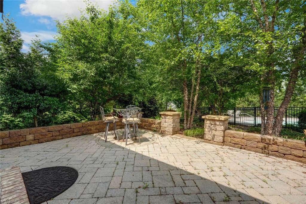 property viewer photo 40