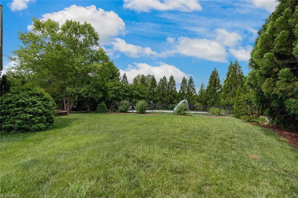 property viewer photo 42
