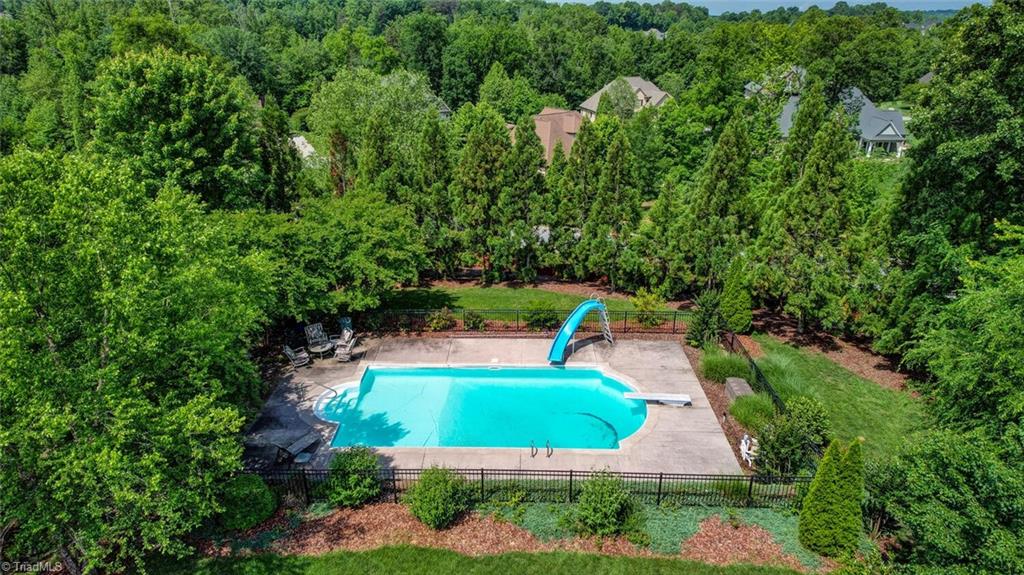 property viewer photo 47