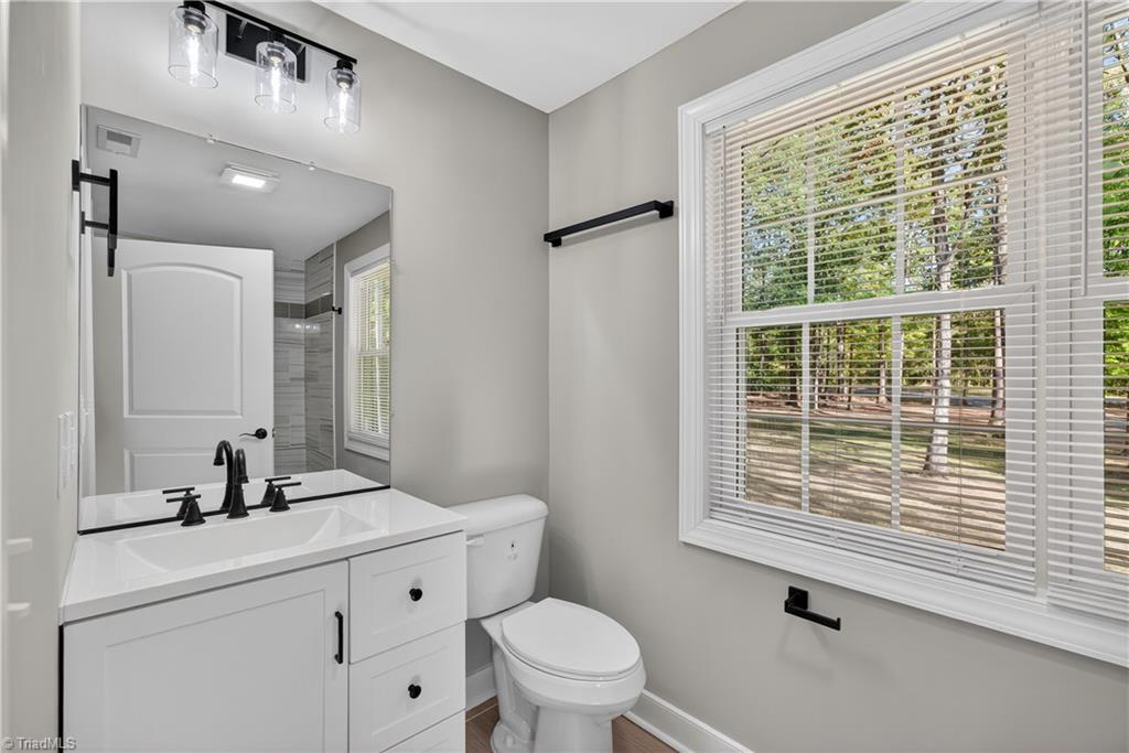 property viewer photo 15