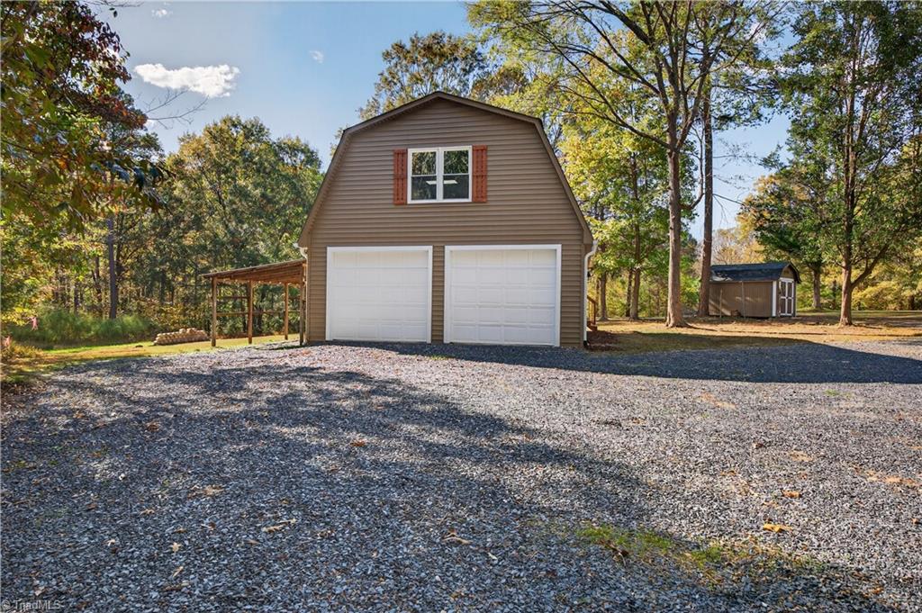 property viewer photo 35
