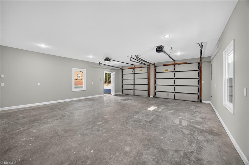 property viewer photo 38